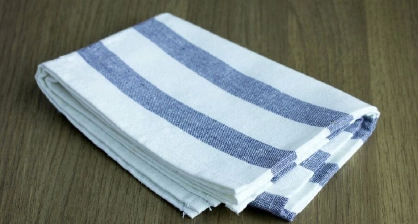 Как отстирать кухонные полотенца до белизны: 2 простых, но гениальных метода с уксусом и горчицей