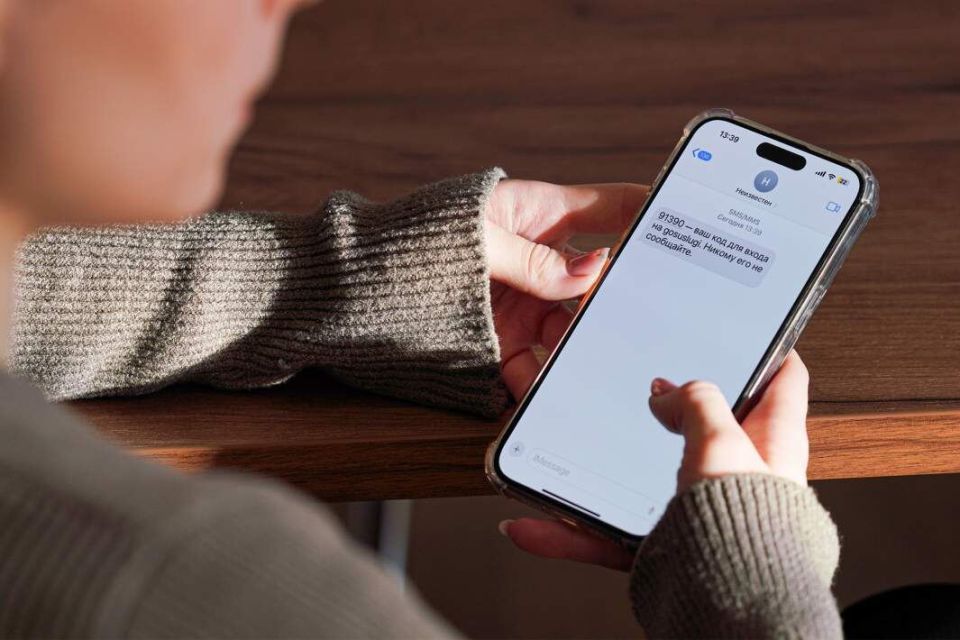 Мошенники используют новые схемы, чтобы принудить россиян снять защиту на кредиты