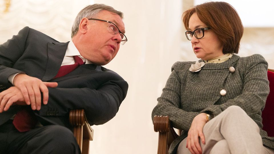 Куда текут деньги россиян: сценарии огромного оттока вкладов