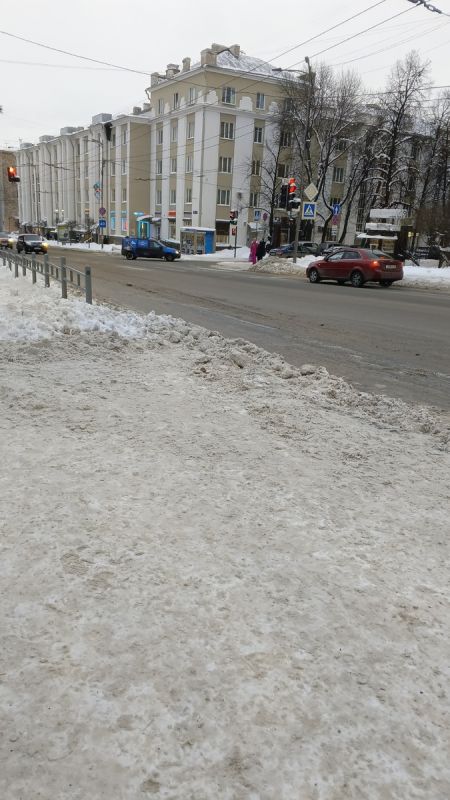 Зачем пенсионерке нужен загранпаспорт с чипом и что это меняет в повседневной жизни