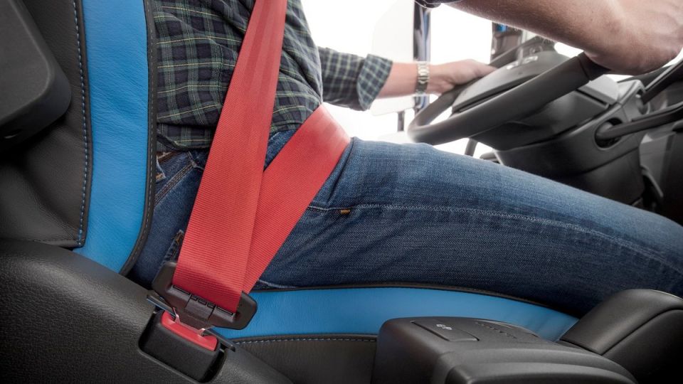 Ярче ремни безопасности и запрет заглушек: новая логика безопасности на дорогах