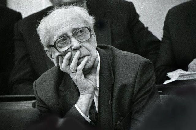   .  1986      ,         