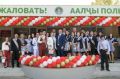 Глава Хакасии поздравил выпускников национальной гимназии с окончанием школы