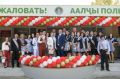 Выпускников национальной гимназии поздравил глава Хакасии