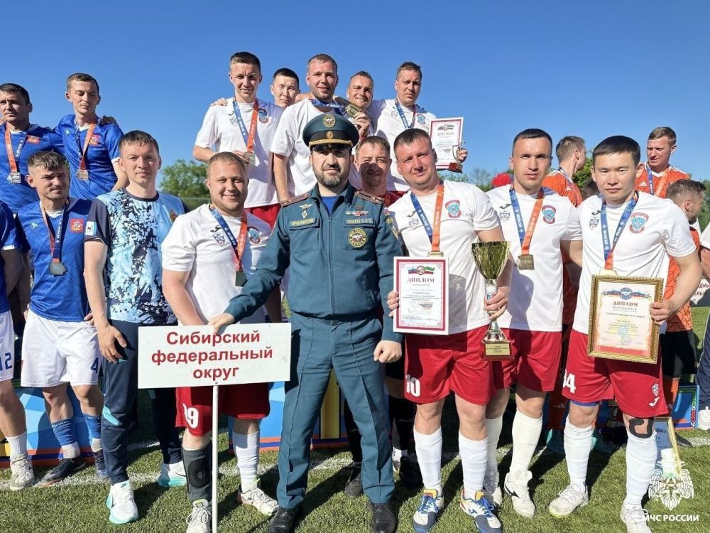 Спасатель из Хакасии стал чемпионом МЧС России по футболу