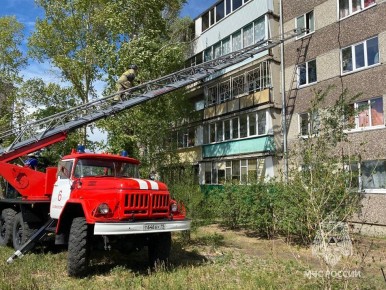 Парень из Черемушек жизнью обязан пожарным