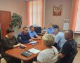 В прокуратуре Бейского района под председательством прокурора района Андрея Стасюка проведено заседание межведомственной рабочей группы, на котором рассмотрены вопросы соблюдения трудового законодательства
