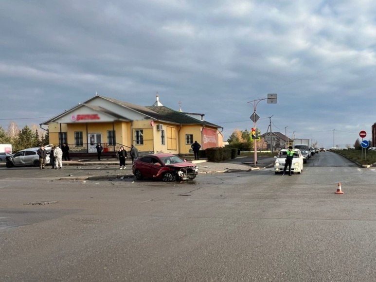  Kia Rio   Hyundai Solaris    