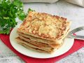 Сырно-луковые квадратики из лаваша: идеальная закуска для любой ситуации