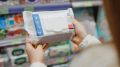 Хозяйки скупают влажные салфетки пачками: руки и мебель ими не вытирают