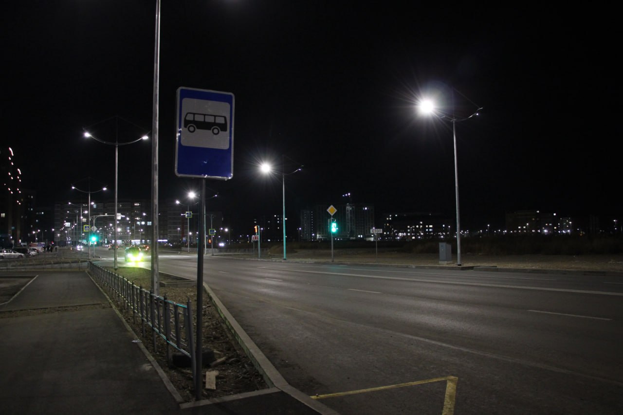 В тестовом режиме заработало улично-дорожное освещение на участке улицы Кирова от улицы Чернышевского до улицы Итыгина В тестовом режиме заработало улично-дорожное освещение на участке улицы Кирова от улицы Чернышевского до улицы Итыгина