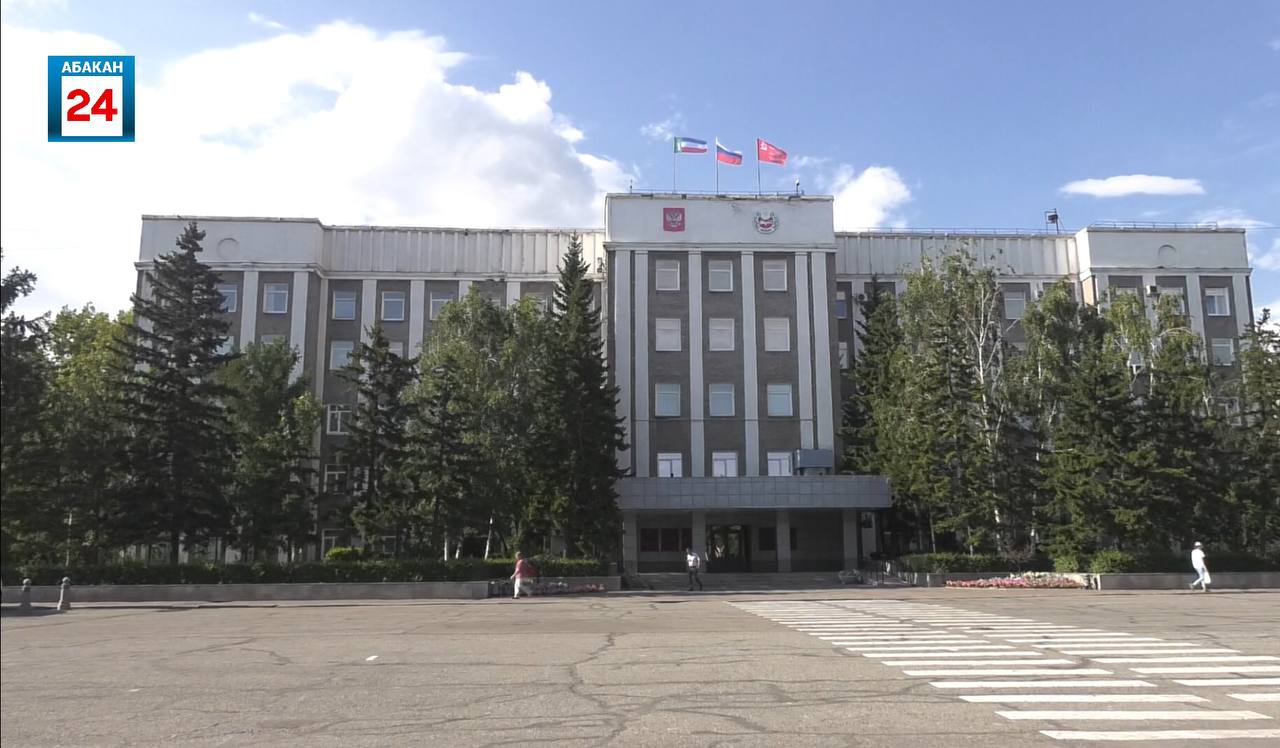 Студентам, которые совмещают учёбу с работой в школе, будут доплачивать