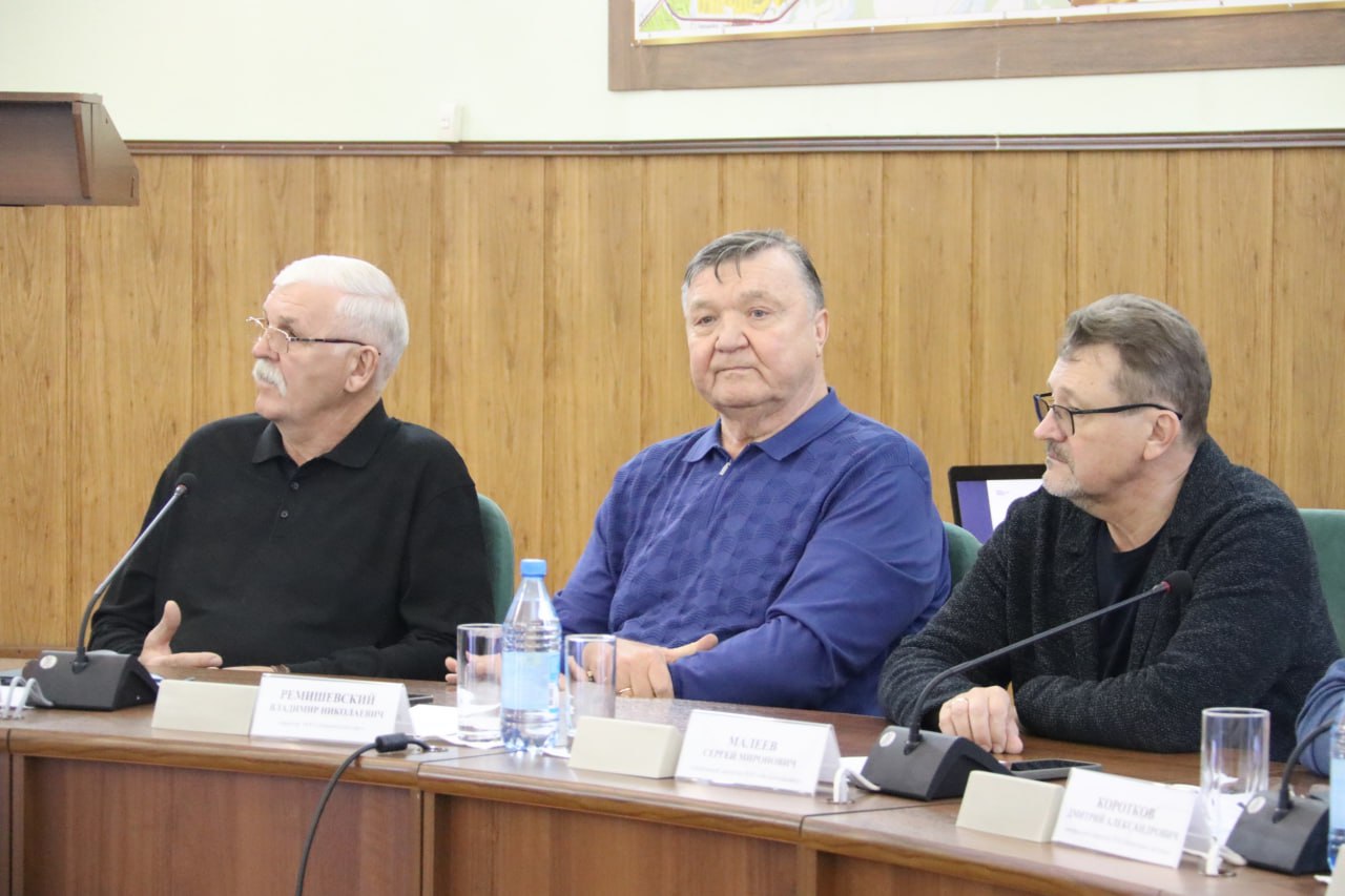 Координационный совет по развитию малого и среднего предпринимательства и конкуренции в городе Абакане накануне обсудил важные изменения налогового законодательства, инструменты, которые могут помочь бизнесу в 2026 году, и... Координационный совет по развитию малого и среднего предпринимательства и конкуренции в городе Абакане накануне обсудил важные изменения налогового законодательства, инструменты, которые могут помочь бизнесу в 2026 году, и...