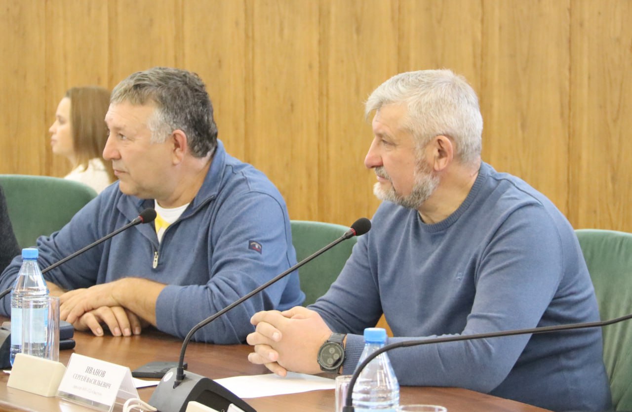 Координационный совет по развитию малого и среднего предпринимательства и конкуренции в городе Абакане накануне обсудил важные изменения налогового законодательства, инструменты, которые могут помочь бизнесу в 2026 году, и... Координационный совет по развитию малого и среднего предпринимательства и конкуренции в городе Абакане накануне обсудил важные изменения налогового законодательства, инструменты, которые могут помочь бизнесу в 2026 году, и...