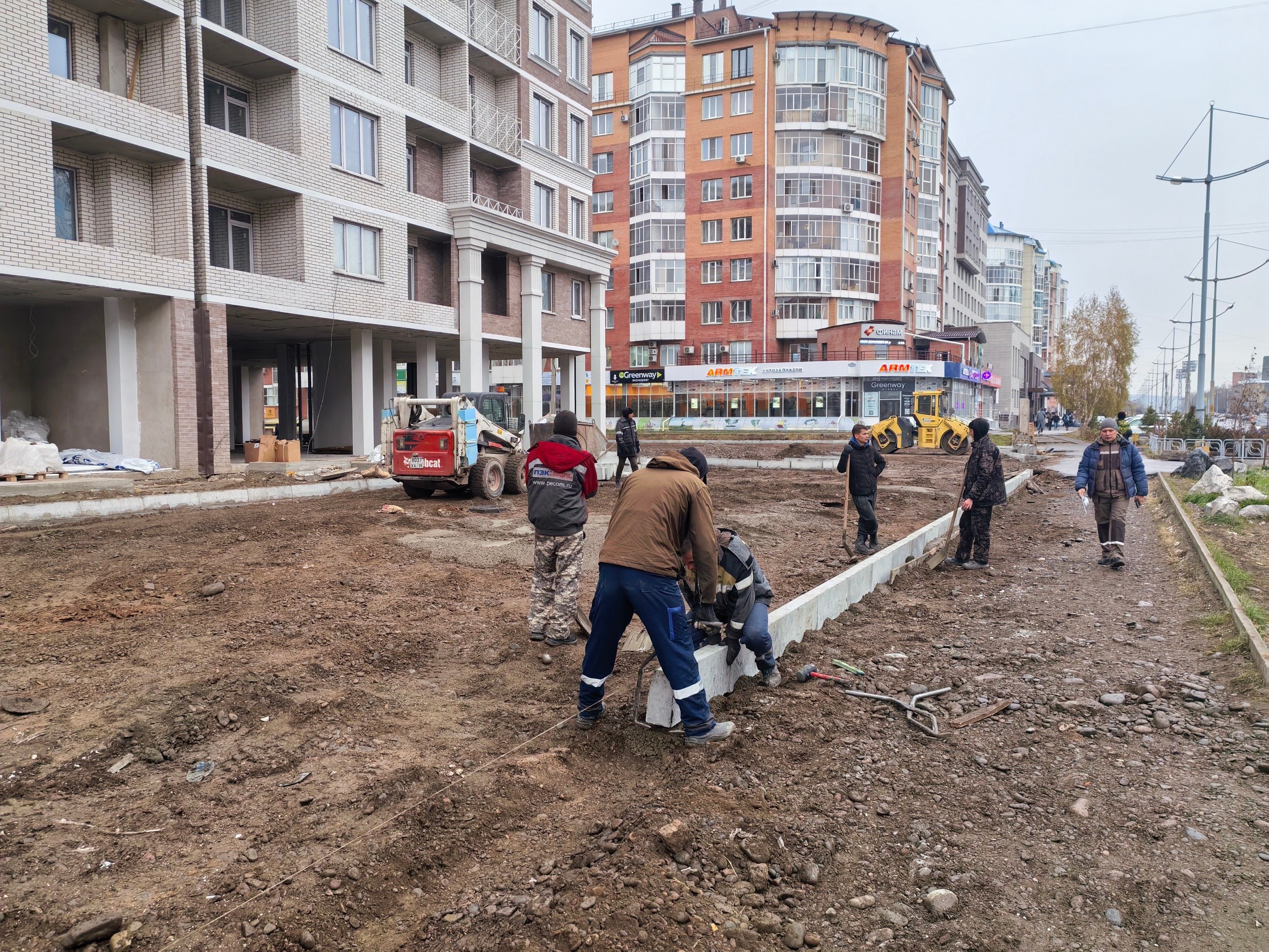 На улице Колхозная дорожные работы решат застарелую проблему луж