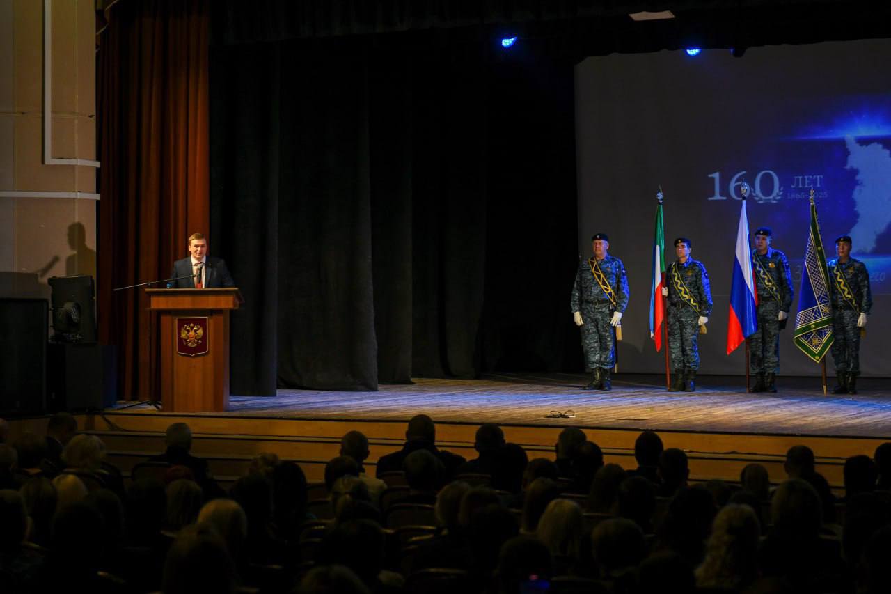 Глава Хакасии Принял участие в торжественном мероприятии, посвященном Дню судебного пристава и 160-летию со дня создания института судебных приставов в России Глава Хакасии Принял участие в торжественном мероприятии, посвященном Дню судебного пристава и 160-летию со дня создания института судебных приставов в России