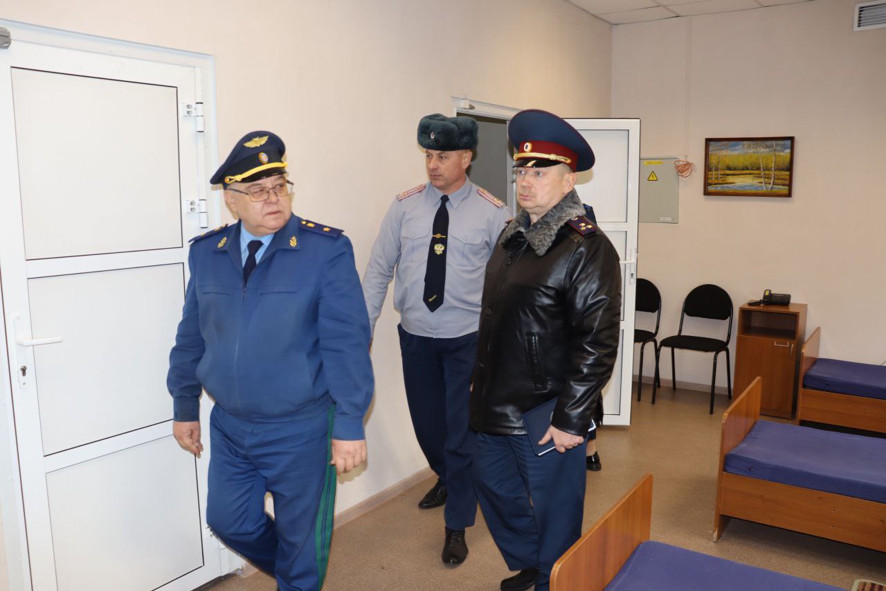 Прокурор Республики Хакасия Сергей Фирсов проверил соблюдение прав и условия содержания под стражей лиц в ФКУ «Следственный изолятор № 1» УФСИН России по Республике Хакасия Прокурор Республики Хакасия Сергей Фирсов проверил соблюдение прав и условия содержания под стражей лиц в ФКУ «Следственный изолятор № 1» УФСИН России по Республике Хакасия