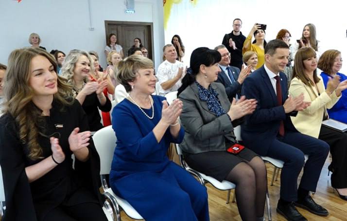 Долгожданное событие: в Абакане открылся детский сад «Мечта» после капитального ремонта по нацпроекту Долгожданное событие: в Абакане открылся детский сад «Мечта» после капитального ремонта по нацпроекту