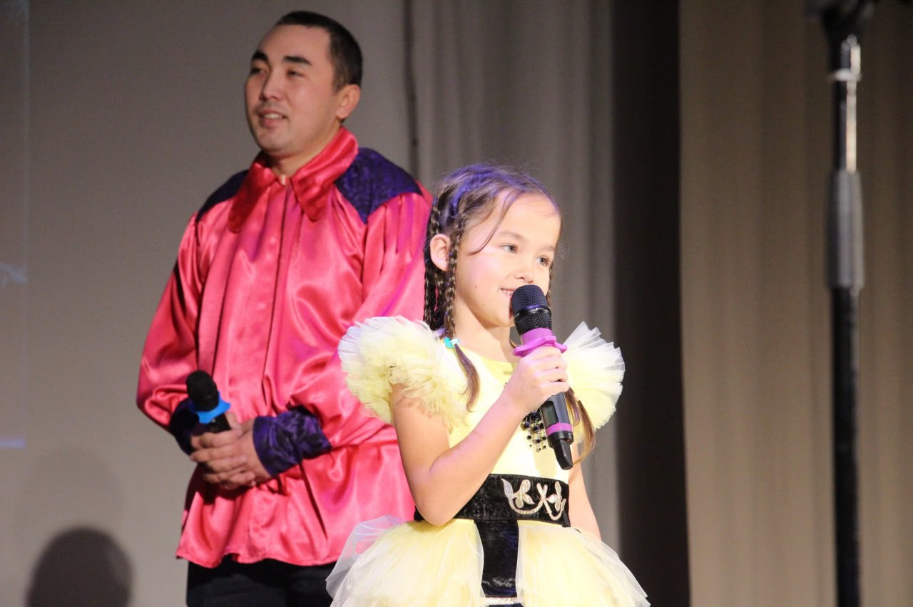 30 октября в Центре детского творчества состоялся финал муниципального этапа семейного фестиваля-конкурса «Родной язык – душа народа» 30 октября в Центре детского творчества состоялся финал муниципального этапа семейного фестиваля-конкурса «Родной язык – душа народа»