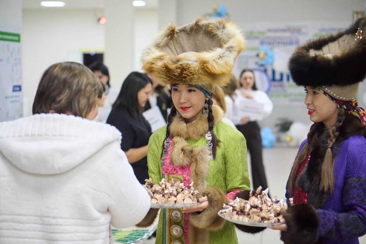 Меньше часа осталось до старта одного из самых масштабных ежегодных мероприятий Избиркома Хакасии – XXII открытого республиканского слета старшеклассников «Мы – будущие избиратели!» Меньше часа осталось до старта одного из самых масштабных ежегодных мероприятий Избиркома Хакасии – XXII открытого республиканского слета старшеклассников «Мы – будущие избиратели!»
