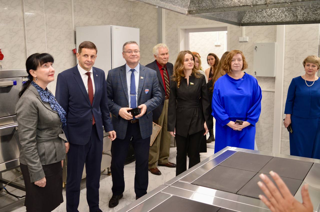 В Абакане после капитального ремонта открылся детский сад «Мечта» В Абакане после капитального ремонта открылся детский сад «Мечта»