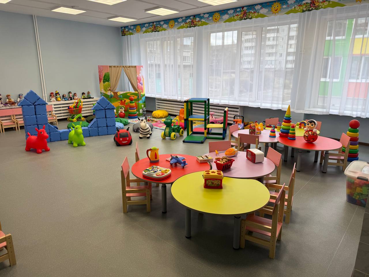 Долгожданное событие: в Абакане открылся детский сад «Мечта» после капитального ремонта по нацпроекту Долгожданное событие: в Абакане открылся детский сад «Мечта» после капитального ремонта по нацпроекту