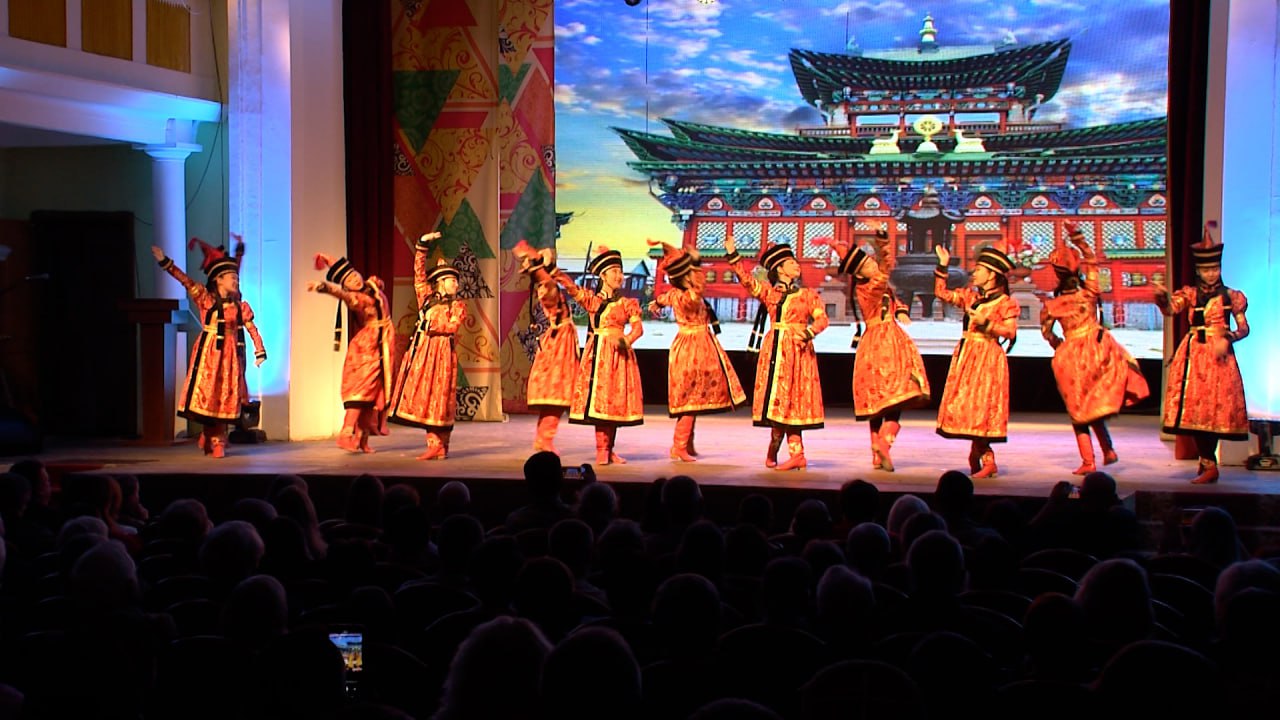 СТРАНА ГОТОВИТСЯ ОТМЕТИТЬ ДЕНЬ НАРОДНОГО ЕДИНСТВА