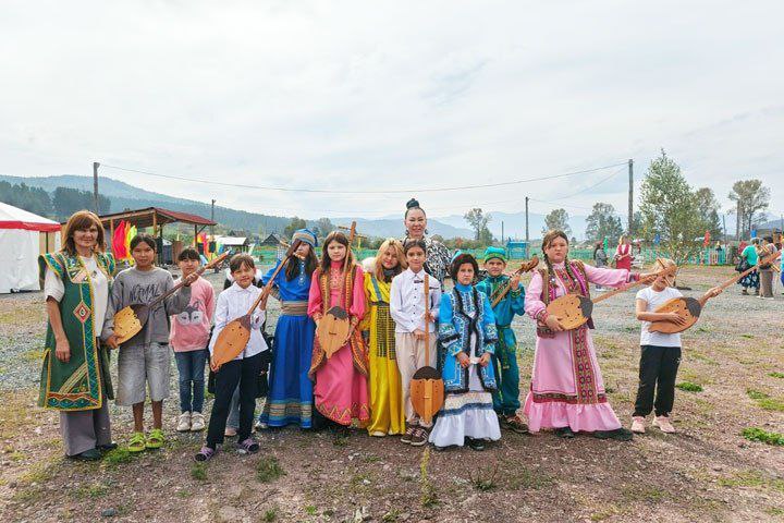 Сразу два новых праздника появилось в стране — День коренных малочисленных народов и День языков народов России