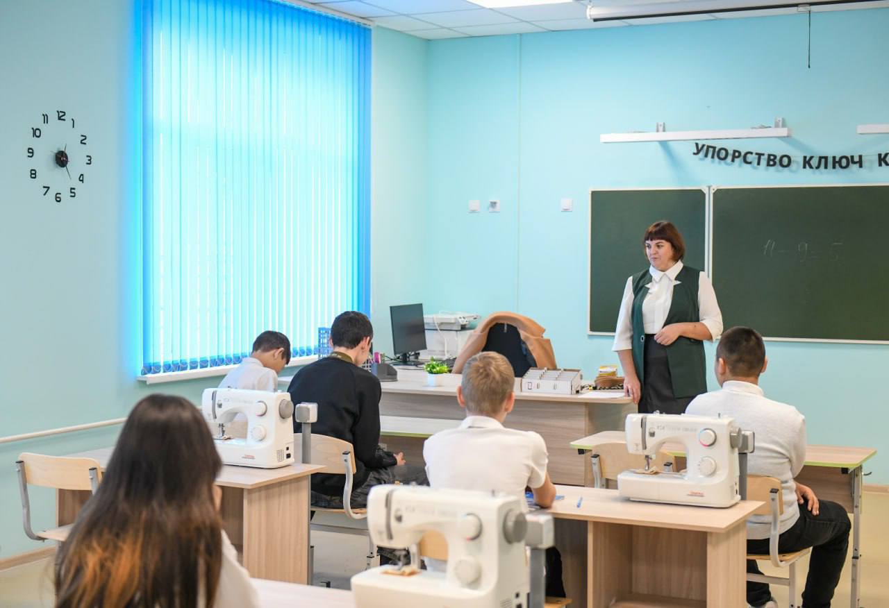 Благодаря федеральной программе «Комплексное развитие сельских территорий» в селе Арбаты открылась новая школа Благодаря федеральной программе «Комплексное развитие сельских территорий» в селе Арбаты открылась новая школа