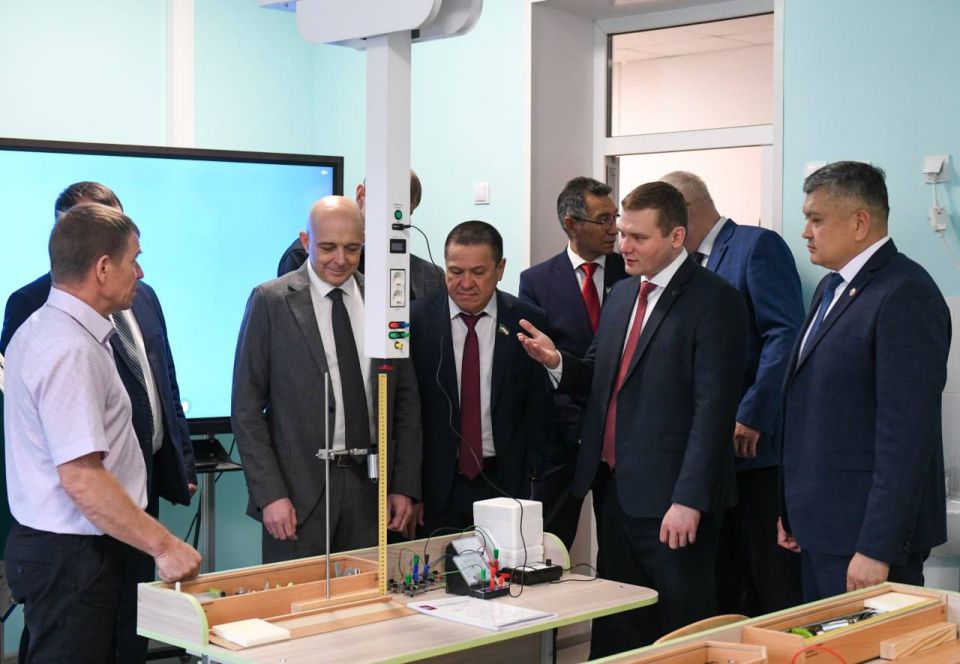 Благодаря федеральной программе «Комплексное развитие сельских территорий» в селе Арбаты открылась новая школа Благодаря федеральной программе «Комплексное развитие сельских территорий» в селе Арбаты открылась новая школа