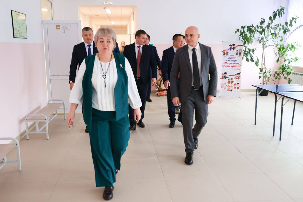 В Арбатах открылась новая школа на 150 мест В Арбатах открылась новая школа на 150 мест