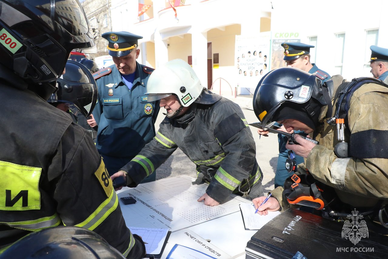 Службе пожаротушения в Хакасии 33 года! Службе пожаротушения в Хакасии 33 года!