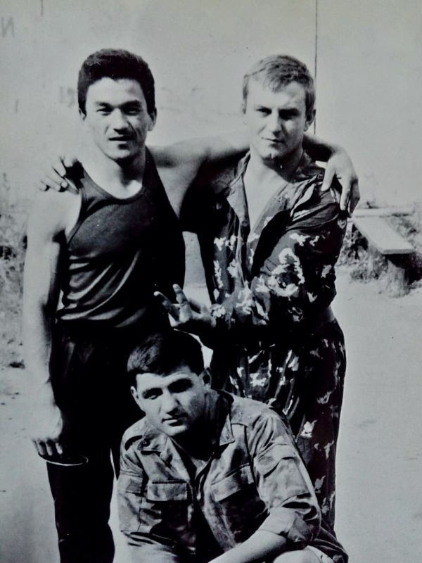 6 ноября 1991 года на территории Южной Сибири, в левобережной части могучего и полноводного Енисея, в крае древних скифских курганов и архитектурно-фортификационных сооружений, в регионе пятиста соленых и пресных кристально...