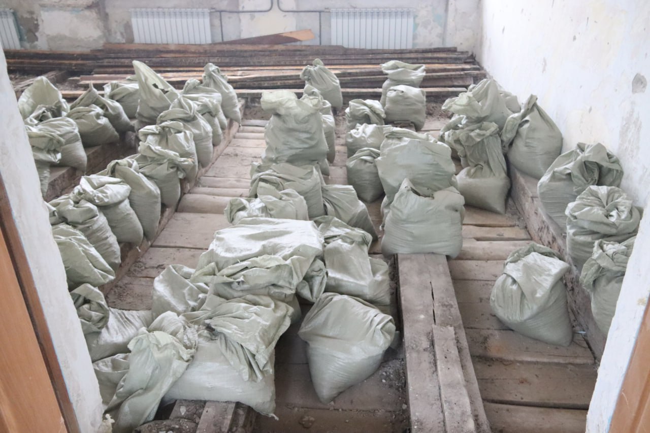 С 30 сентября в школе № 1 капитальный ремонт выполняет НО «Муниципальный жилищный фонд города Абакана» С 30 сентября в школе № 1 капитальный ремонт выполняет НО «Муниципальный жилищный фонд города Абакана»