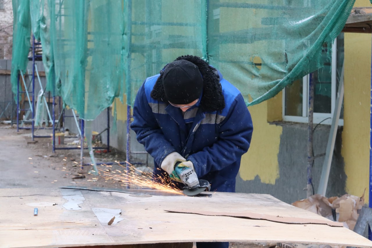 С 30 сентября в школе № 1 капитальный ремонт выполняет НО «Муниципальный жилищный фонд города Абакана» С 30 сентября в школе № 1 капитальный ремонт выполняет НО «Муниципальный жилищный фонд города Абакана»