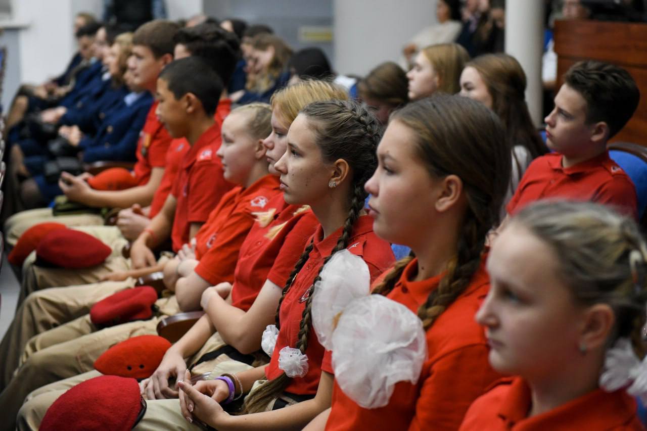 Валентин Олегович выступил на открытии региональной научно-практической конференции «Право на детство: теория и практика» Валентин Олегович выступил на открытии региональной научно-практической конференции «Право на детство: теория и практика»