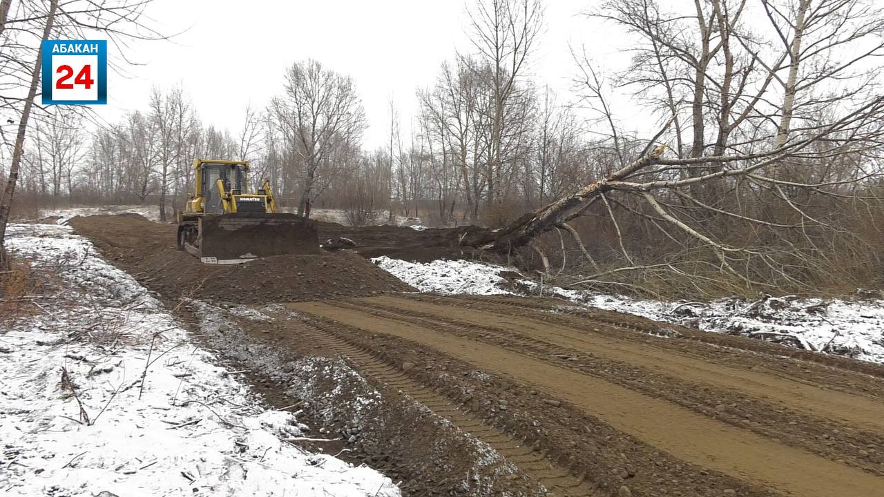Дорога вместо болота: в 10-м жилом районе Абакана стартовали работы на улице Василия Угужакова Дорога вместо болота: в 10-м жилом районе Абакана стартовали работы на улице Василия Угужакова