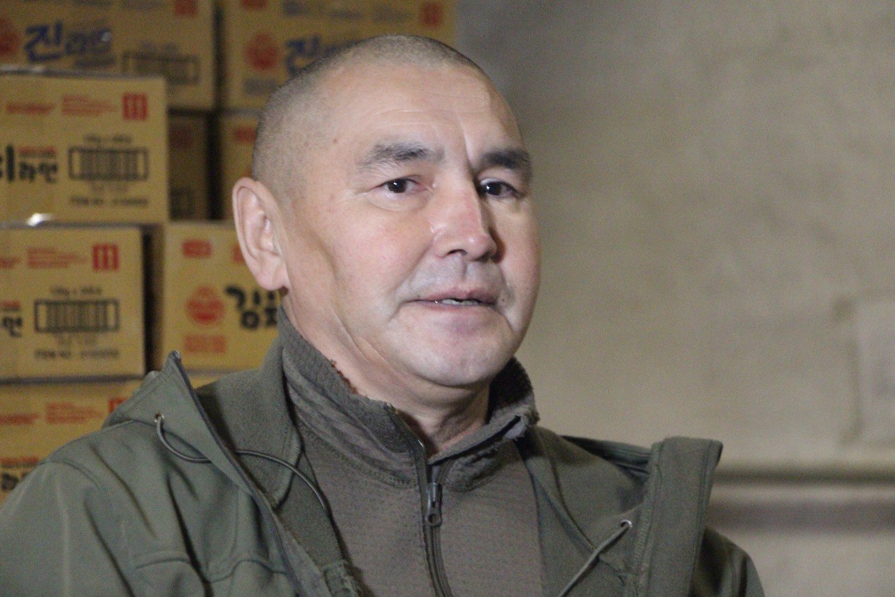 В конце октября мы сообщали о том, что Абакан готовит к отправке «за ленточку» очередной гуманитарный груз В конце октября мы сообщали о том, что Абакан готовит к отправке «за ленточку» очередной гуманитарный груз