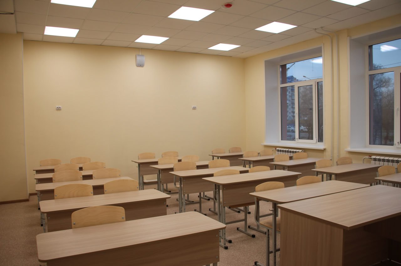 Глава города Абакана Алексей Лемин на очередном штабе в школе № 10 обсудил с подрядчиком продвижение работ на объекте Глава города Абакана Алексей Лемин на очередном штабе в школе № 10 обсудил с подрядчиком продвижение работ на объекте