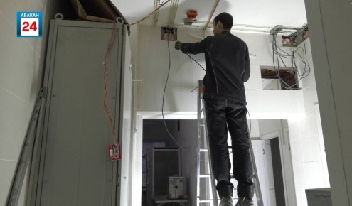 Капитальный ремонт в 10 абаканской школе завершится к концу ноября