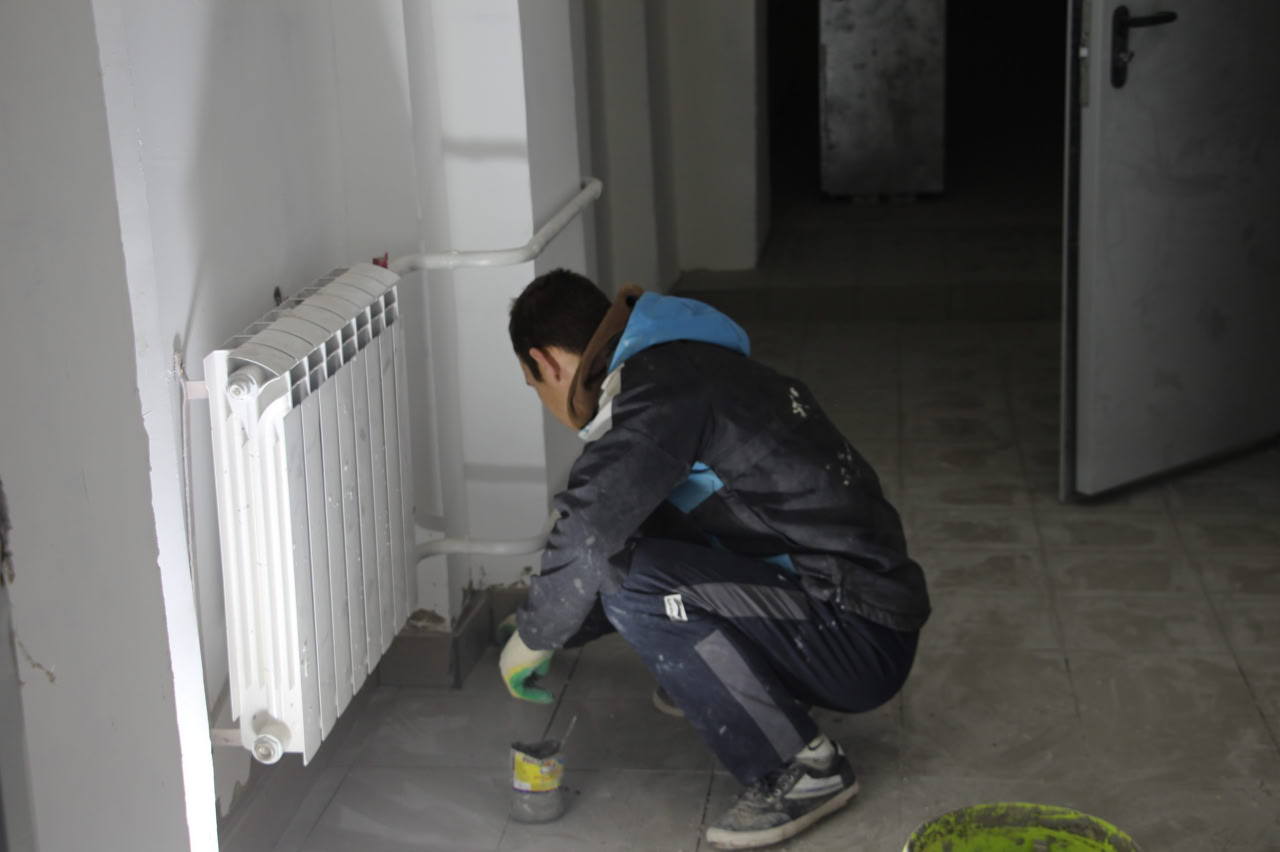 Глава города Абакана Алексей Лемин на очередном штабе в школе № 10 обсудил с подрядчиком продвижение работ на объекте Глава города Абакана Алексей Лемин на очередном штабе в школе № 10 обсудил с подрядчиком продвижение работ на объекте