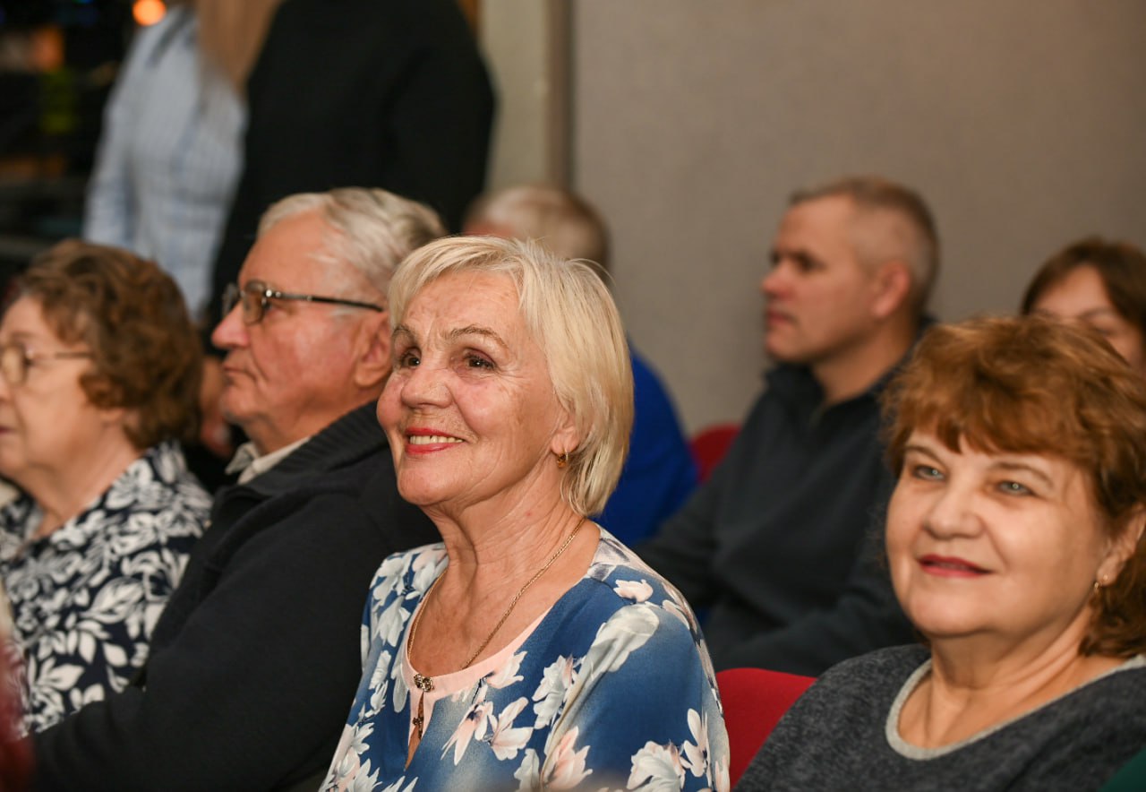 Валентин Коновалов: Уважаемые саяногорцы! Поздравляю вас с 50-летним юбилеем города! Валентин Коновалов: Уважаемые саяногорцы! Поздравляю вас с 50-летним юбилеем города!