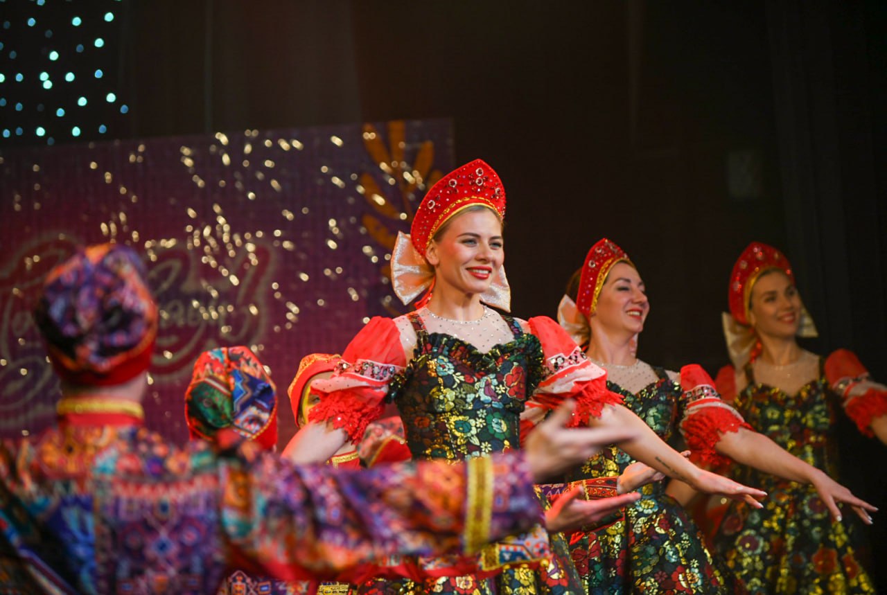 Валентин Коновалов: Уважаемые саяногорцы! Поздравляю вас с 50-летним юбилеем города! Валентин Коновалов: Уважаемые саяногорцы! Поздравляю вас с 50-летним юбилеем города!