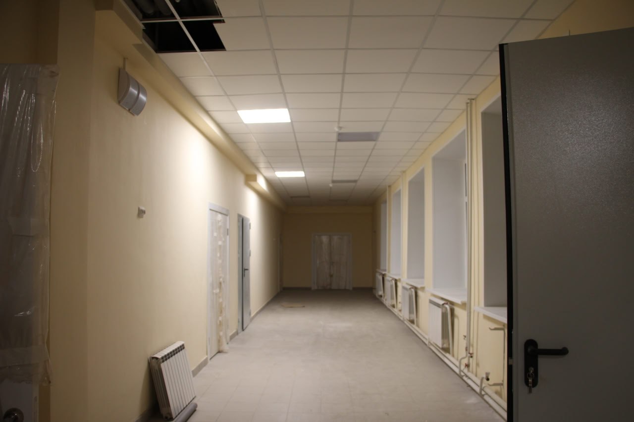 Глава города Абакана Алексей Лемин на очередном штабе в школе № 10 обсудил с подрядчиком продвижение работ на объекте Глава города Абакана Алексей Лемин на очередном штабе в школе № 10 обсудил с подрядчиком продвижение работ на объекте