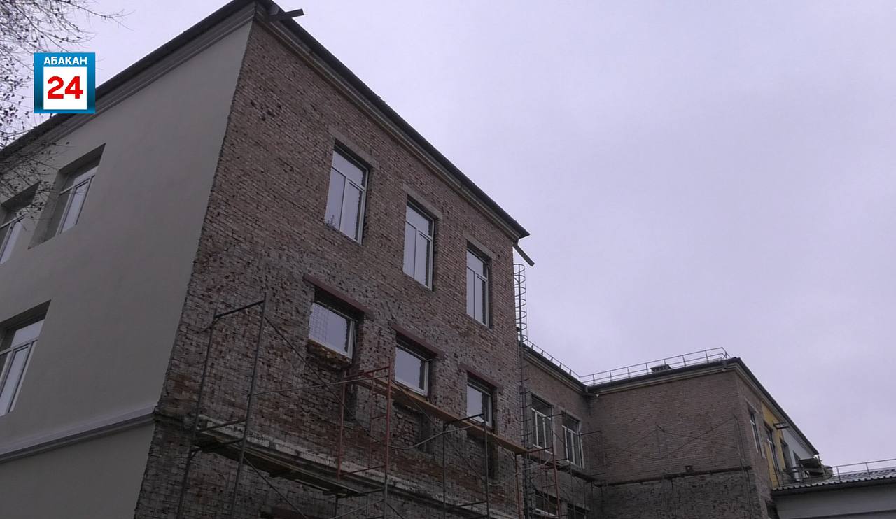 Капитальный ремонт в 10 абаканской школе завершится к концу ноября Капитальный ремонт в 10 абаканской школе завершится к концу ноября