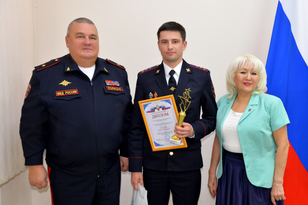 В МВД по Республике Хакасия в преддверии Дня сотрудников органов внутренних дел чествовали ветеранов службы В МВД по Республике Хакасия в преддверии Дня сотрудников органов внутренних дел чествовали ветеранов службы