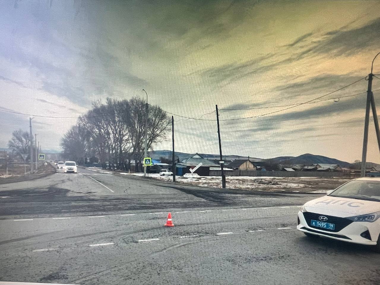 Два человека, в том числе ребенок, пострадали в Аскизском районе по вине девушки-бесправницы Два человека, в том числе ребенок, пострадали в Аскизском районе по вине девушки-бесправницы