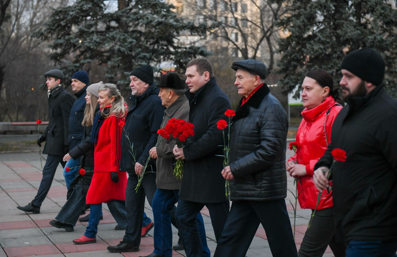Валентин Коновалов: 108 лет назад началась Великая Октябрьская социалистическая революция