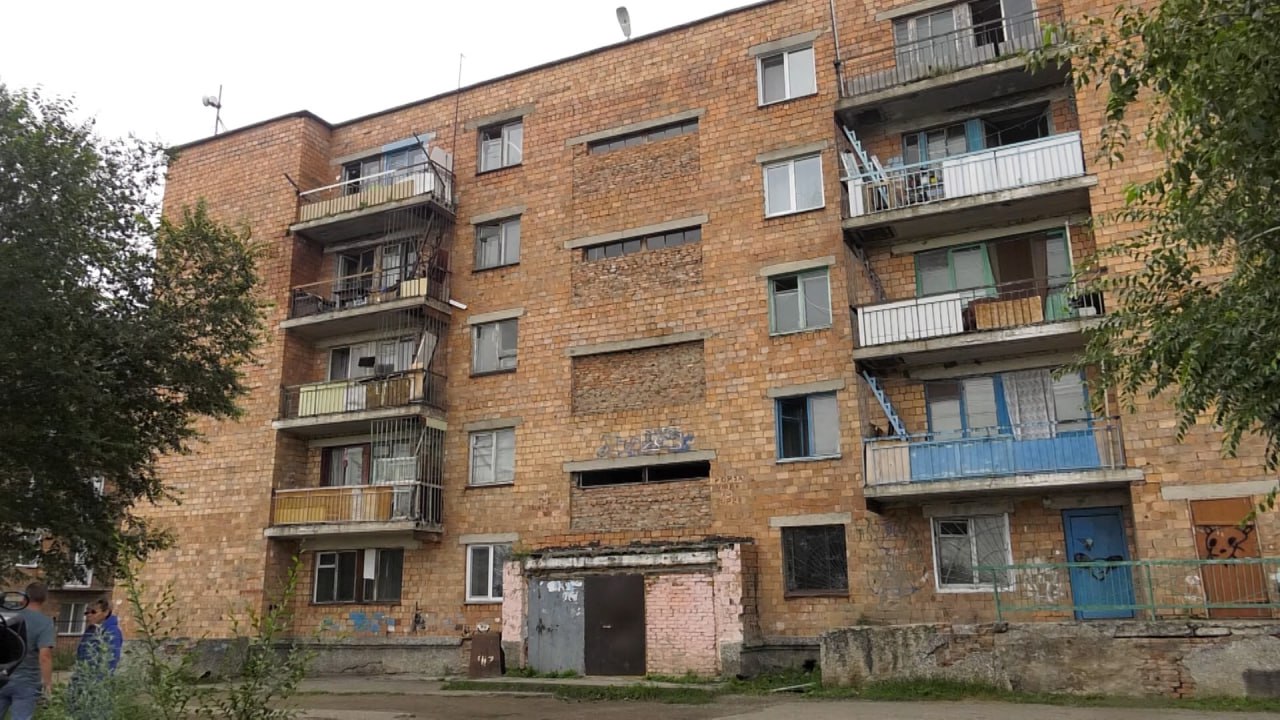 ПРОКУРАТУРА ОТСТАИВАЕТ ПРАВА БЫВШИХ ЖИЛЬЦОВ ОБЩЕЖИТИЙ В ЧЕРНОГОРСКЕ