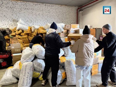 2 фуры с гуманитарной помощью отправились из Абакана в ДНР